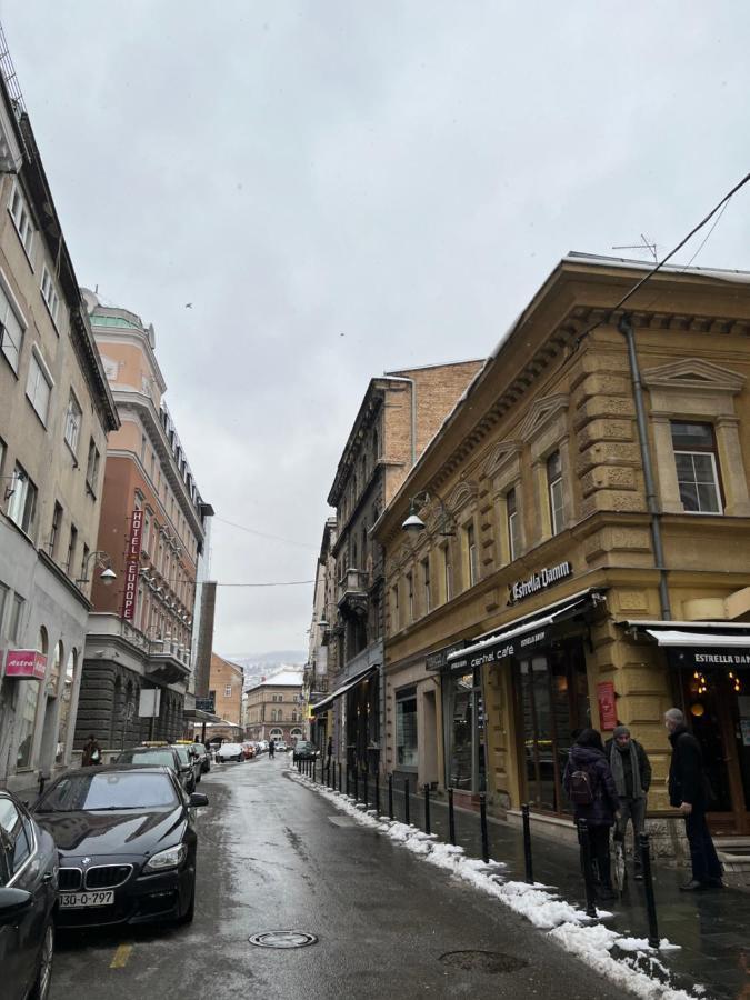 Modern Apartment In The Heart Of The City Center! Sarajevo Exterior foto